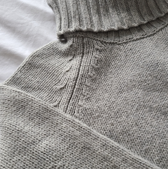 Turtle neck sweater - Picture 3 of 4